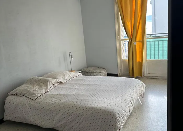 Appartement T4 Spacieux 100M2 Climatise