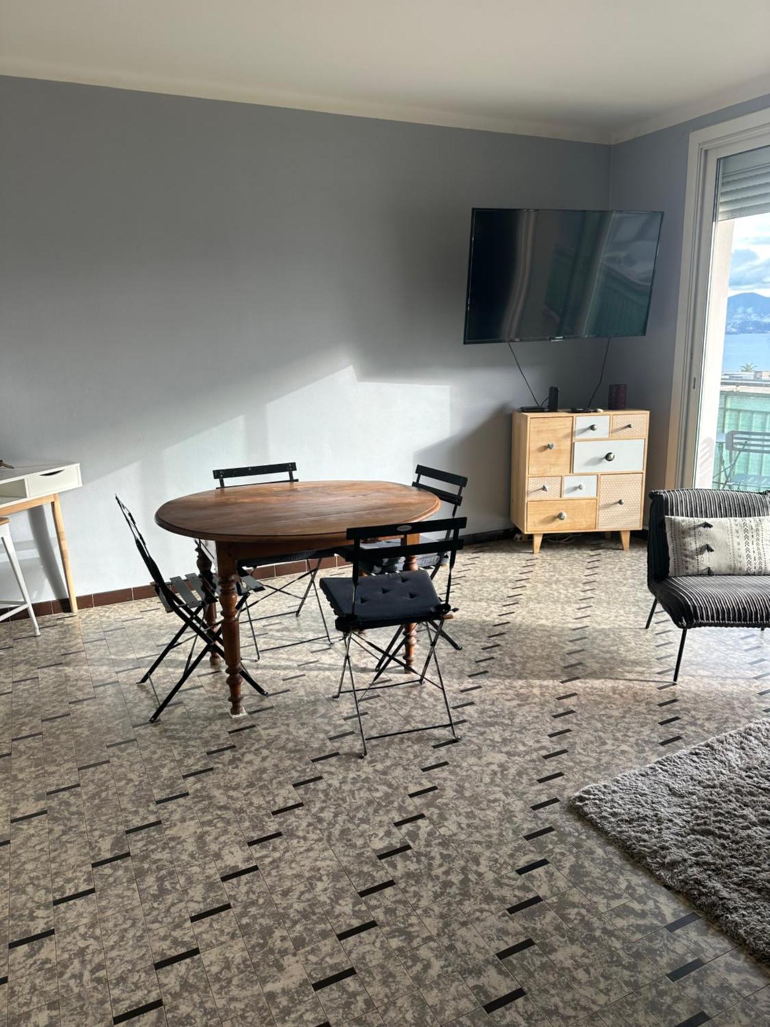 Apartment T4 Spacieux 100m2 Climatise Ajaccio (Corsica)